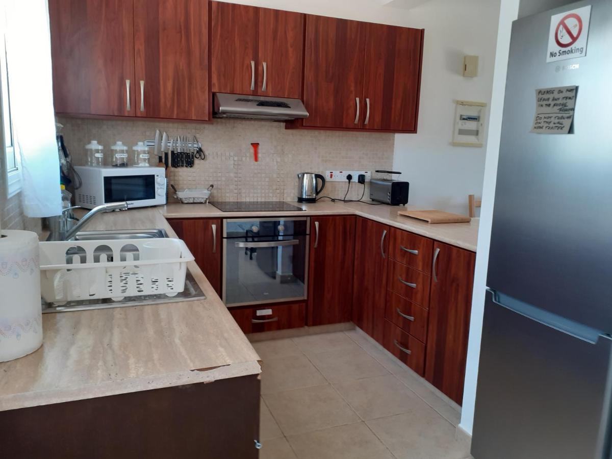 Beautiful 2-Bed House In Mandria Paphos Villa Exteriör bild