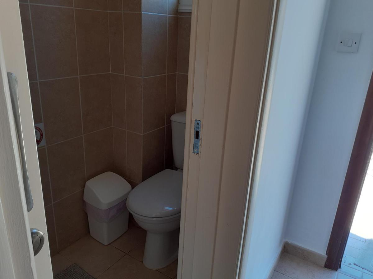 Beautiful 2-Bed House In Mandria Paphos Villa Exteriör bild